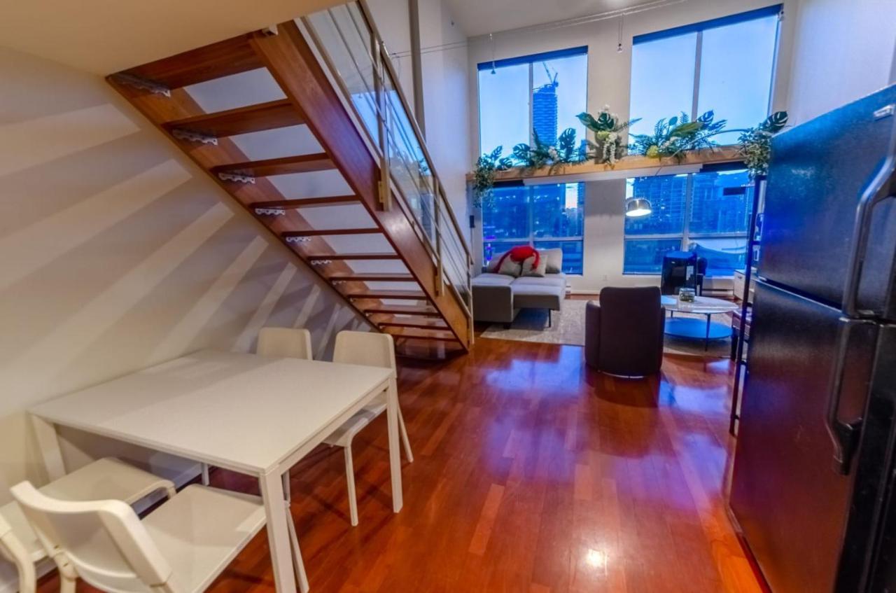 Loft In Downtown Vancouver With Free Parking Exterior photo