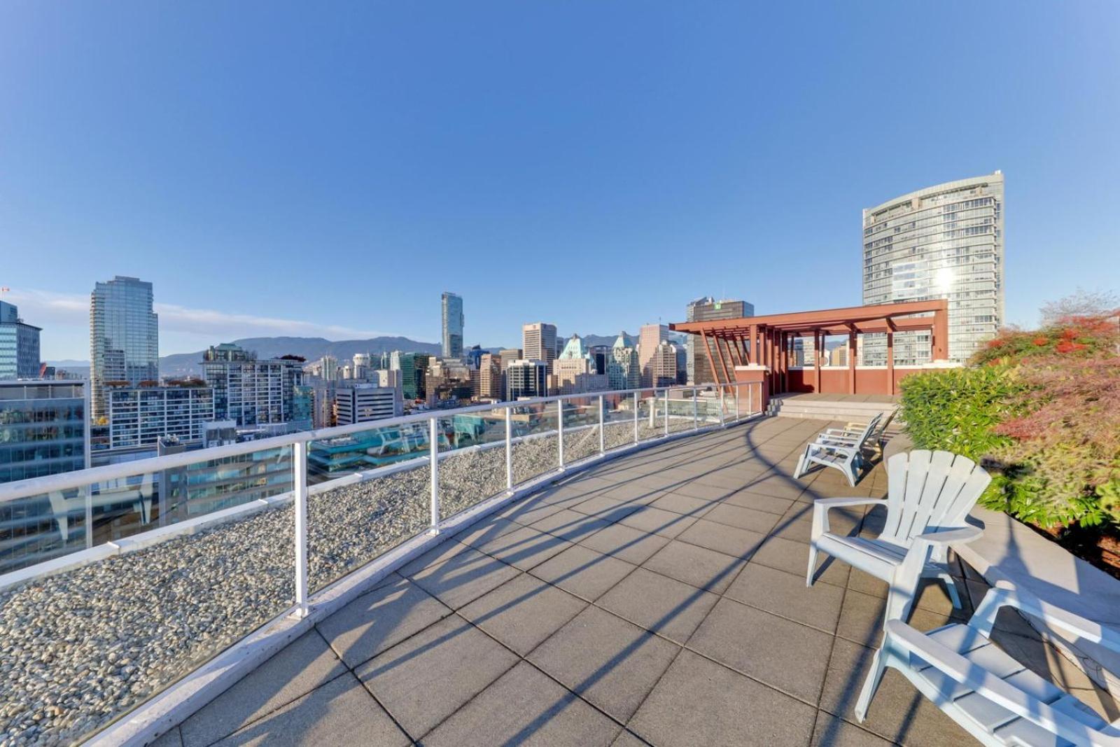 Loft In Downtown Vancouver With Free Parking Exterior photo