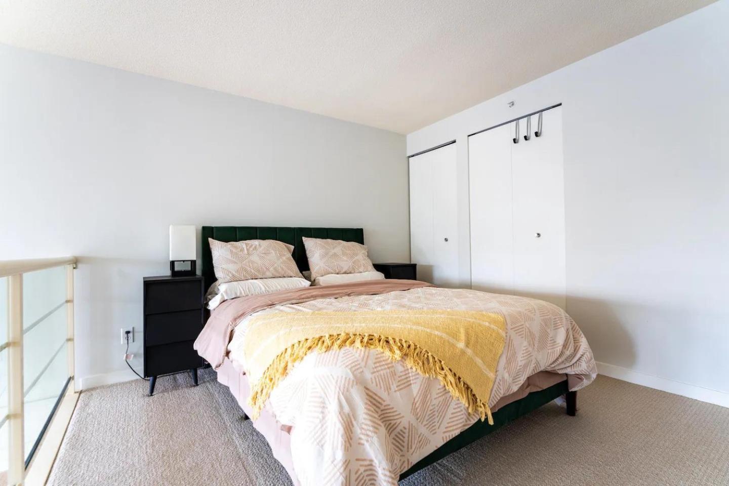 Loft In Downtown Vancouver With Free Parking Exterior photo
